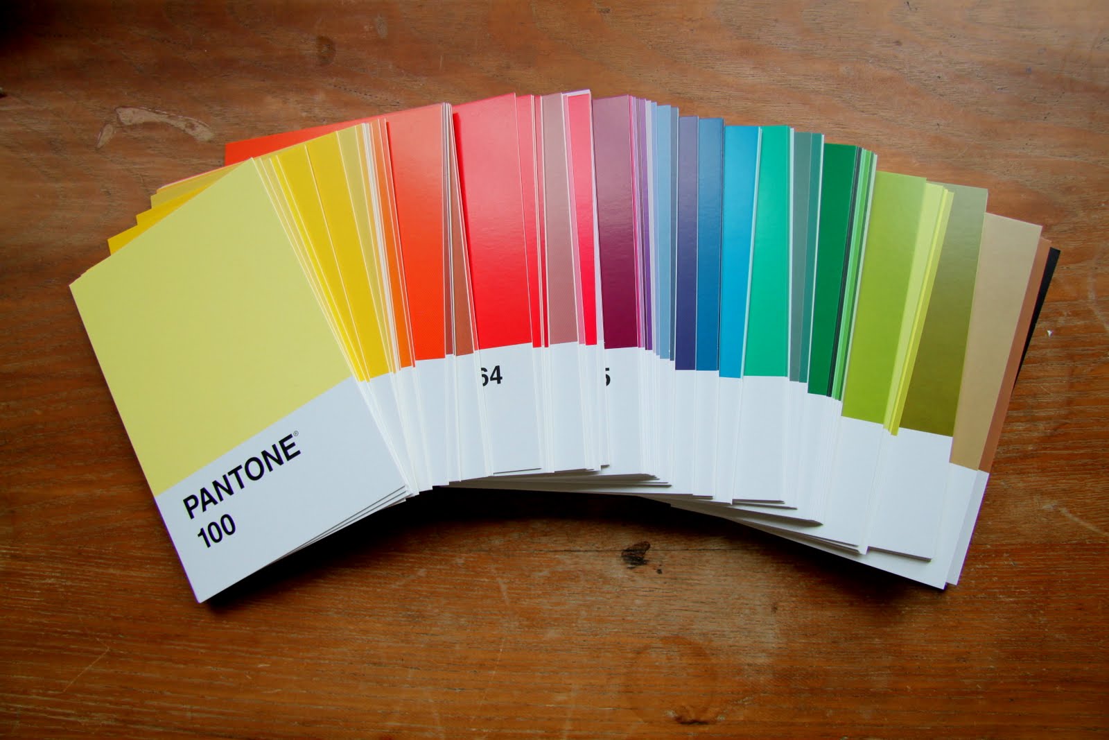 pantone rainbow